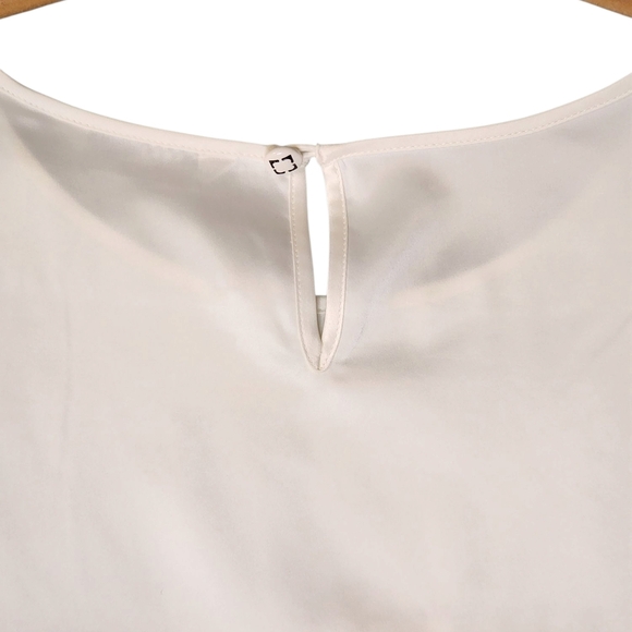 Liz Claiborne Black and White Colorblock Short Sleeve Top - Picture 4 of 6